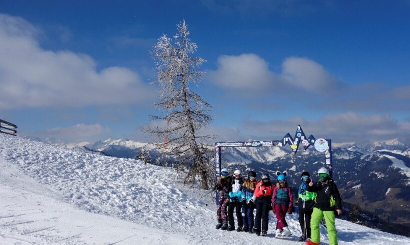 Die Wintersportwochen („Skikurse“) kommen! Was die Kinder erleben und lernen werden: