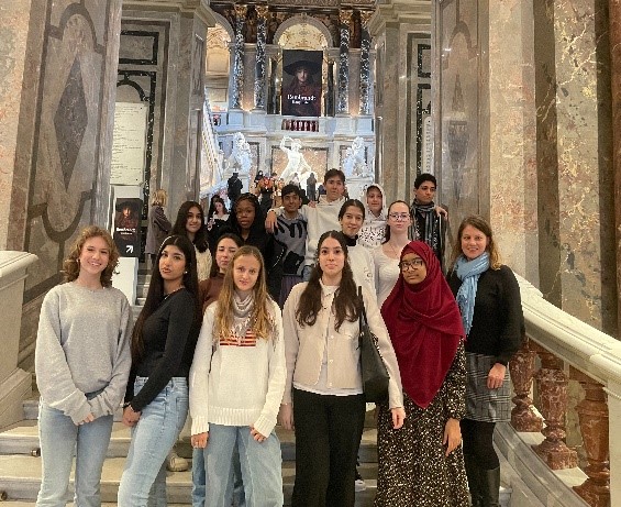 Besuch der Latein-Klasse im Kunsthistorischen Museum Besuch der Latein-Klasse im Kunsthistorischen Museum